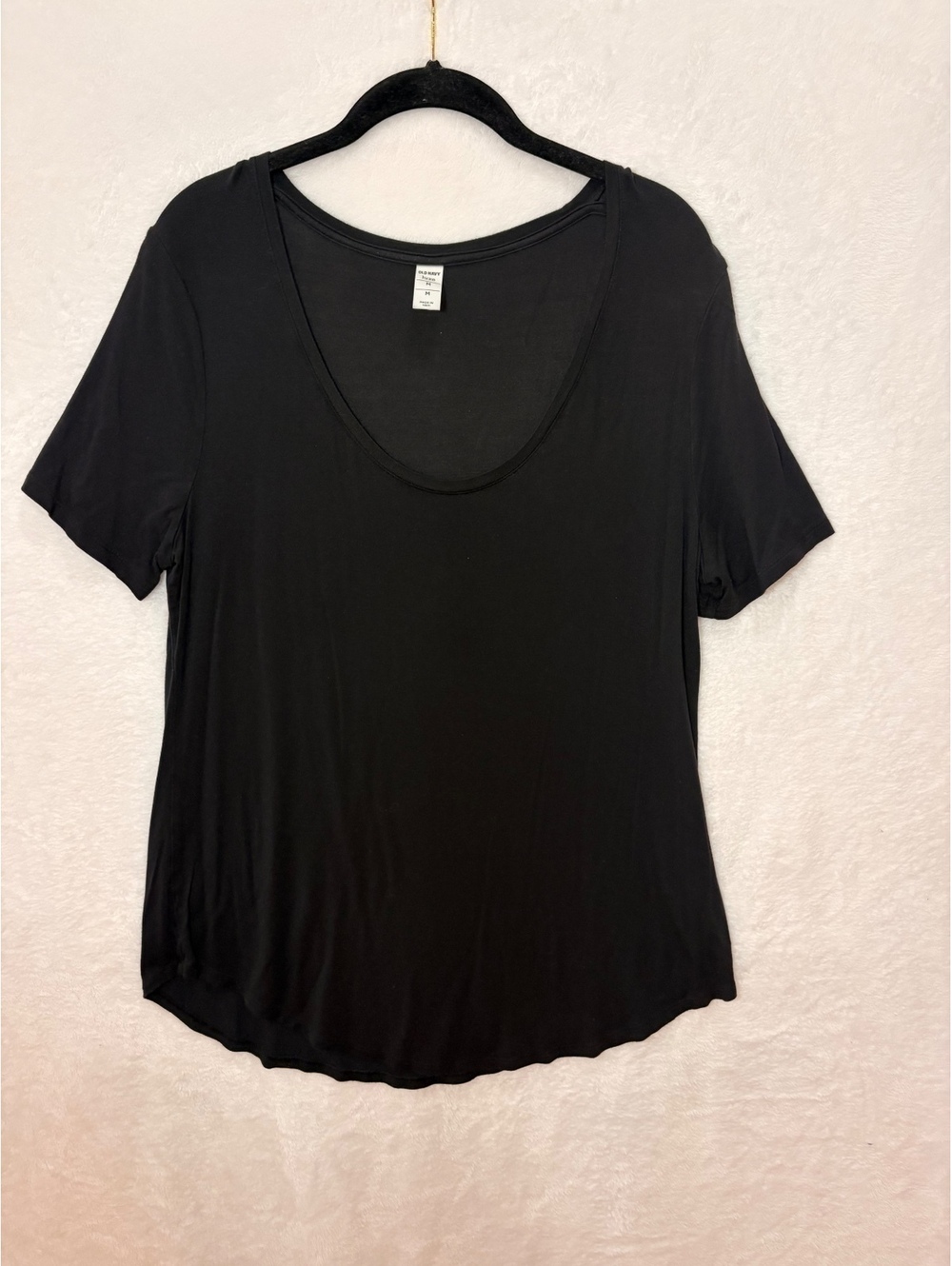 Old Navy Luxe Black T-Shirt Women’s Medium Soft Rayon Stretch Flowy Short Sleeve